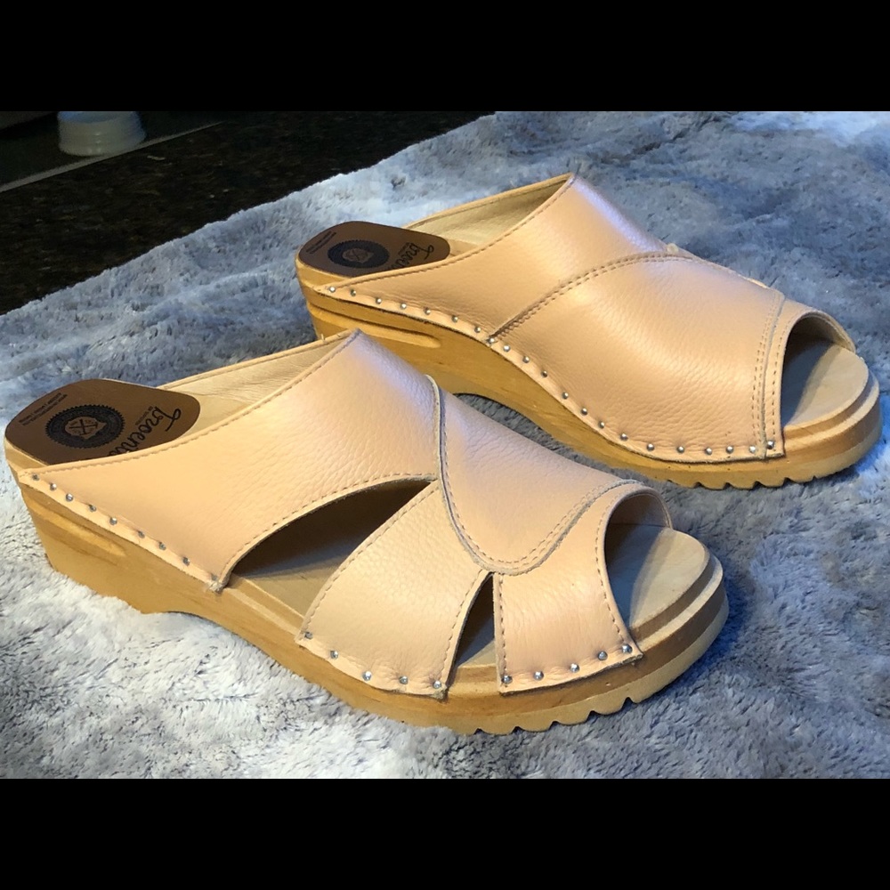 Troentorp clog sandals